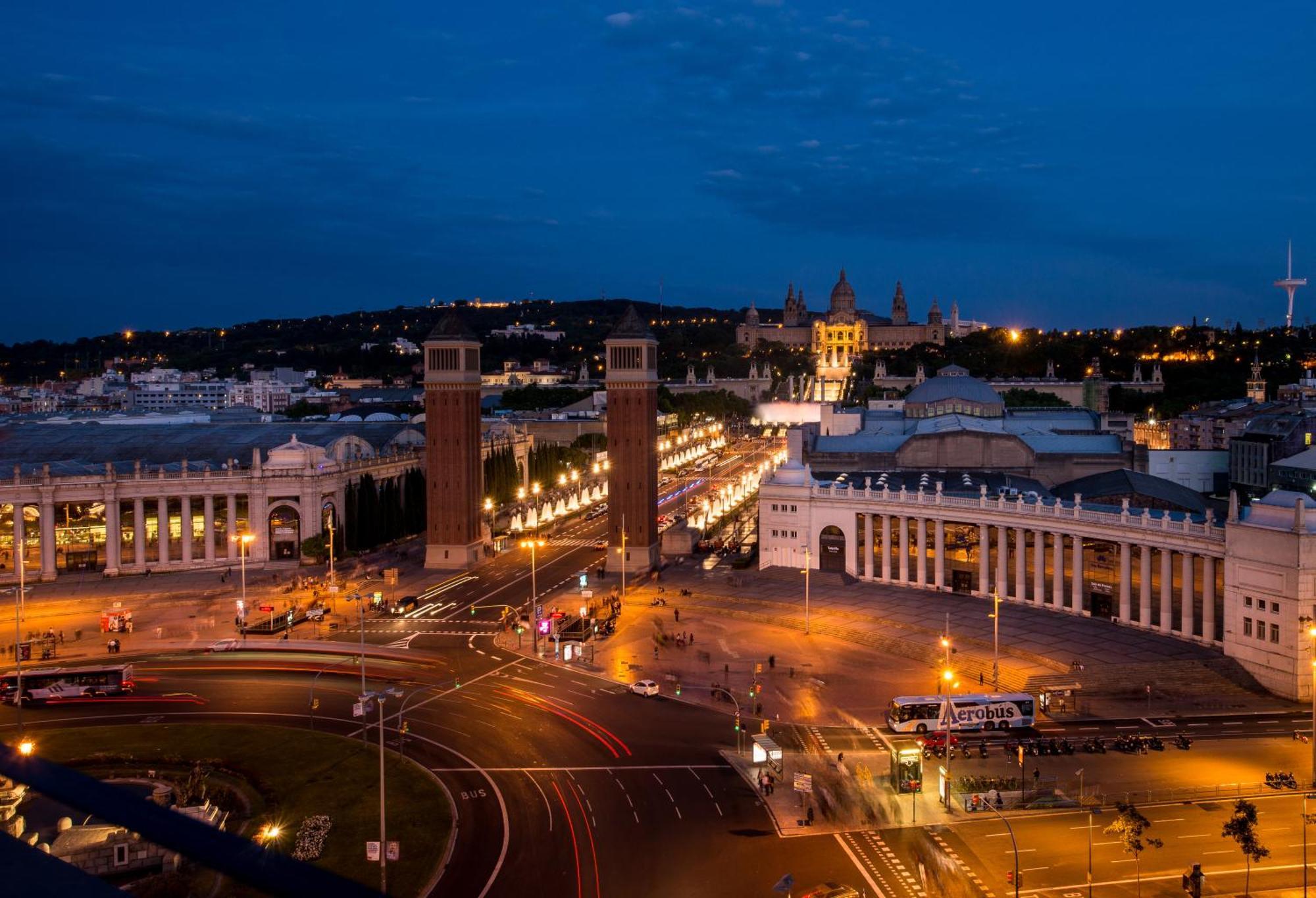 Catalonia Barcelona Plaza Hotel Exterior photo