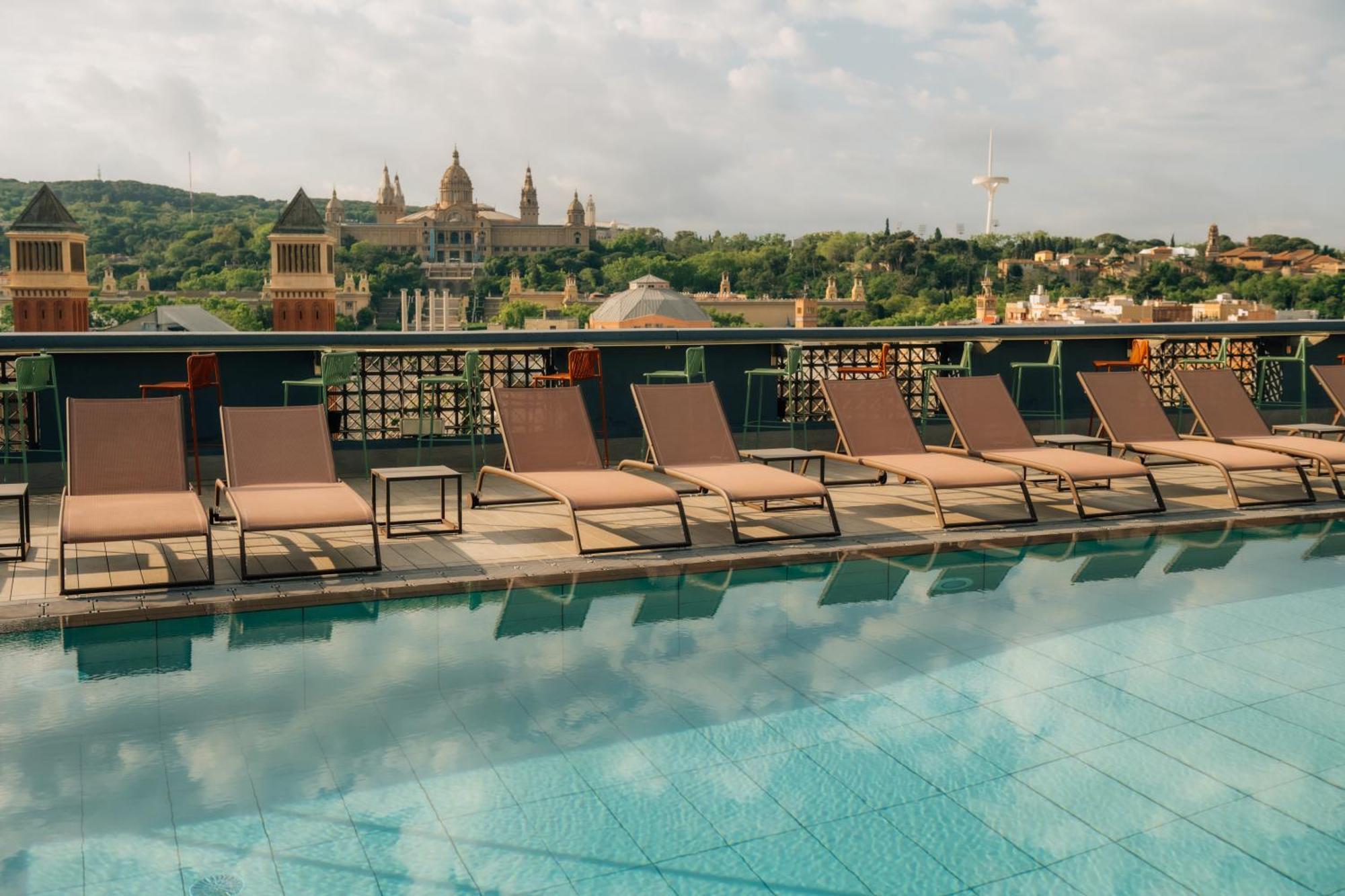 Catalonia Barcelona Plaza Hotel Exterior photo