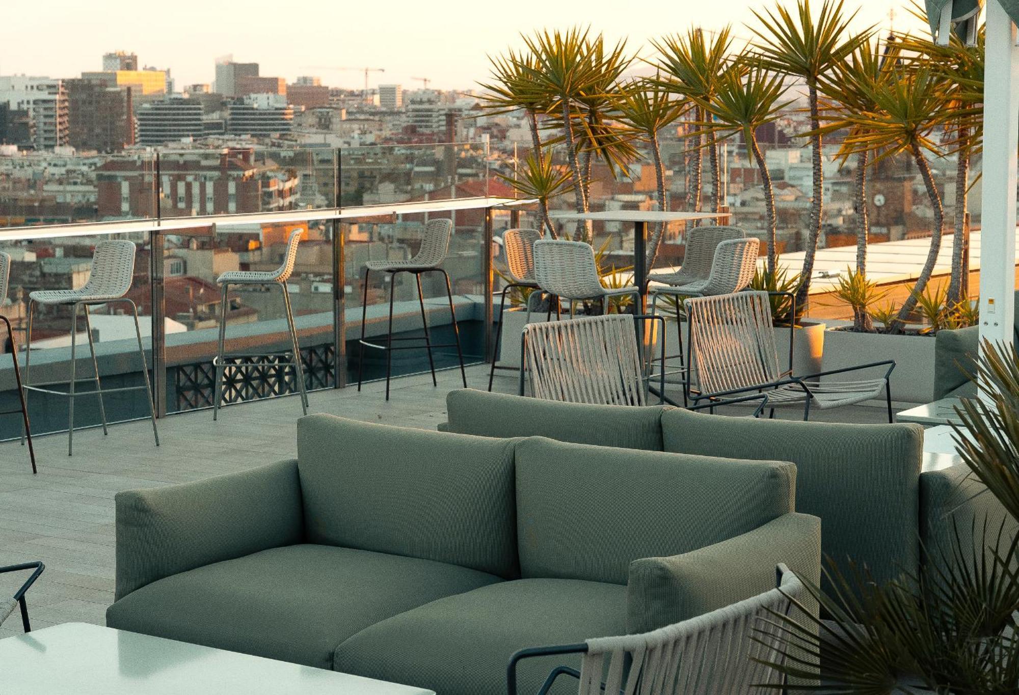 Catalonia Barcelona Plaza Hotel Exterior photo